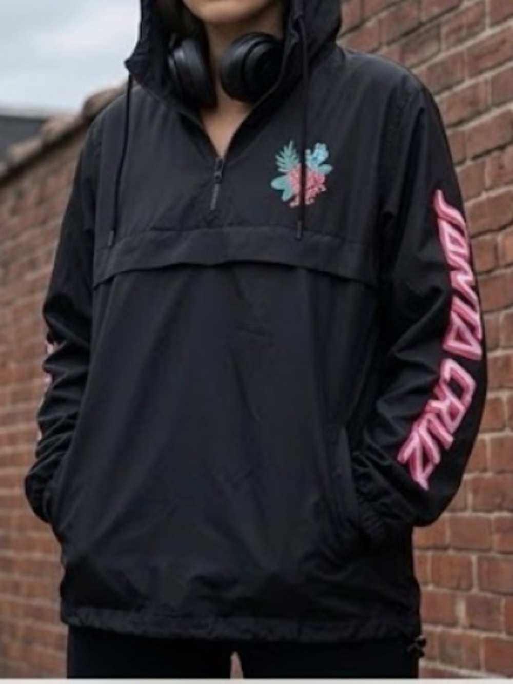 santa cruz windbreaker Half Zipper Unisex Size M Black Color